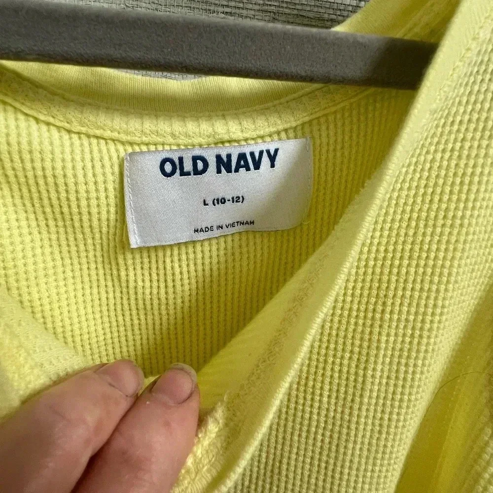 Old navy sleeveless waffle knit romper girls yellow large